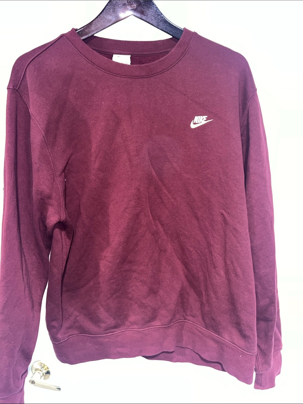 Nike Men’s Maroon Pullover Crewneck Sweatshirt